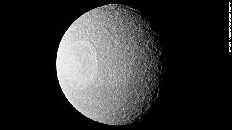 Cómo la vida puede encontrar un camino en la luna de Saturno