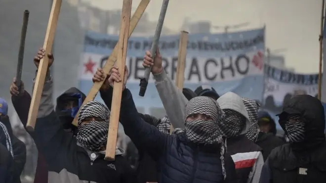 Hagamos top a Macri por ponerle los puntos a los piqueteros