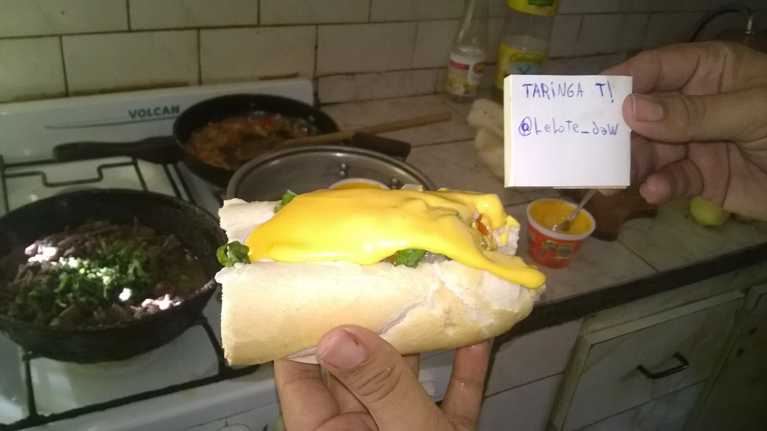 Bistec : Carne+Cebolla+Morron+Queso Cheddar[Foto-Receta]