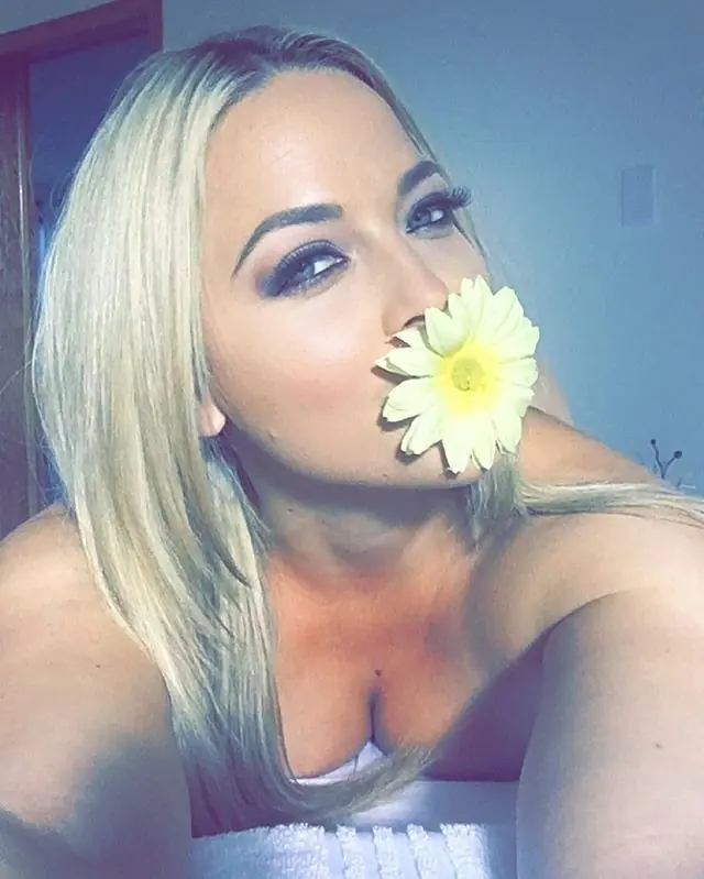 Diosa "Alexis Texas" comparte en instagram su día a día (II)
