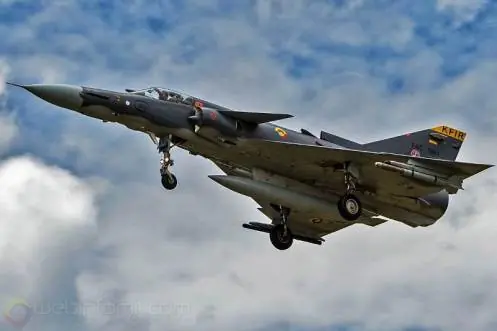 avion de combate