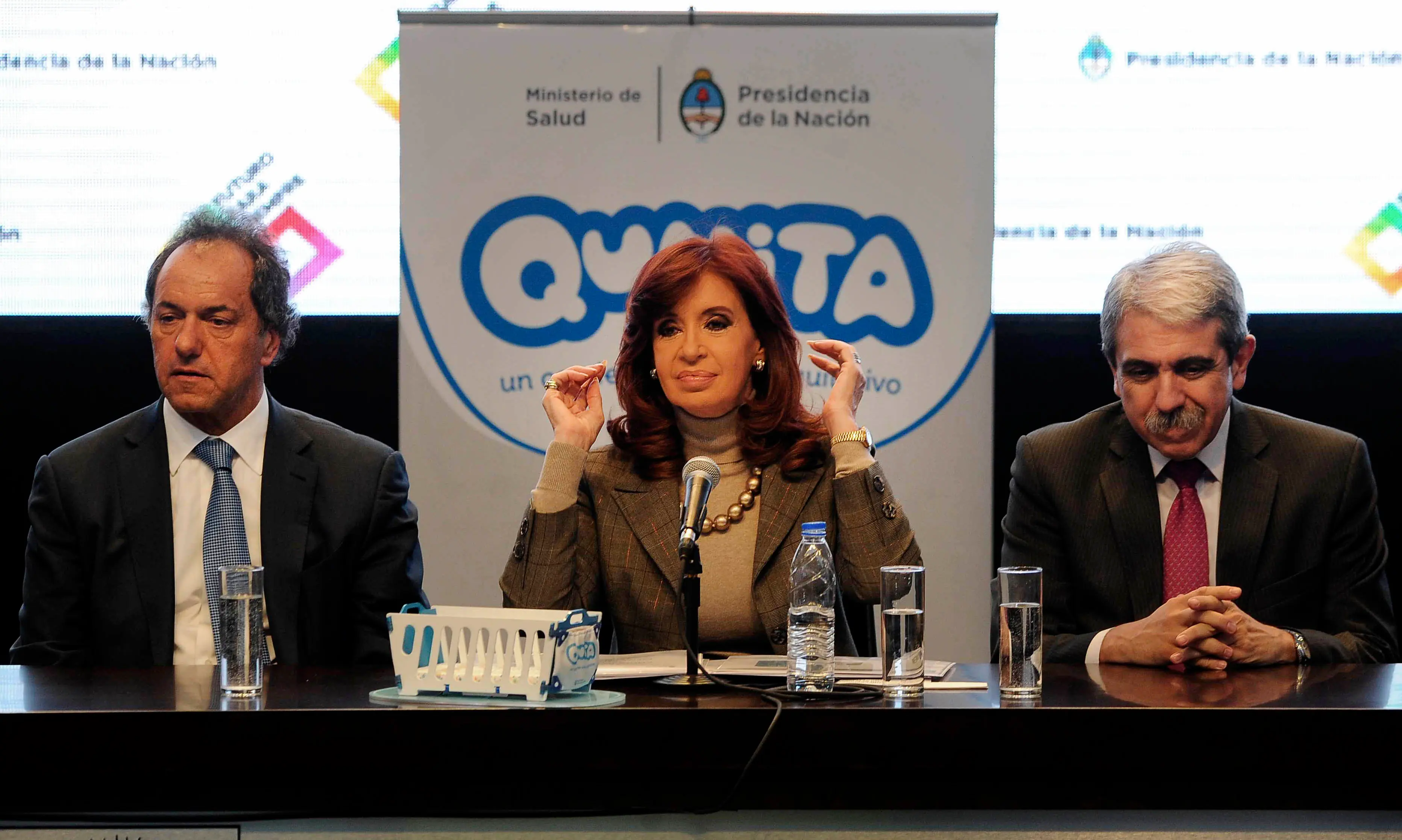 Macri y los Medios te mienten? No papu! Pasa que te explico! Macri y los Medios te mienten? No papu! Pasa que te explico!