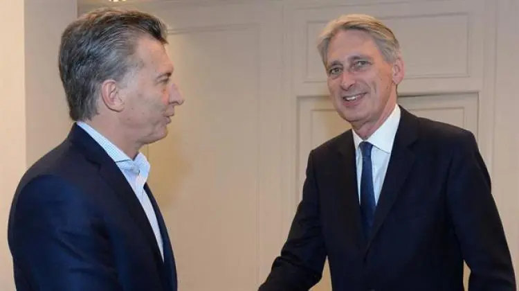 Macri le comprará a Inglaterra las monedas de $1 argentinas