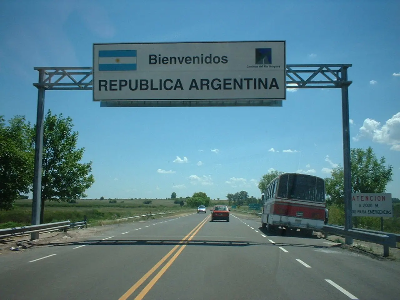 Me voy a Argentina a buscar mejor futuro.