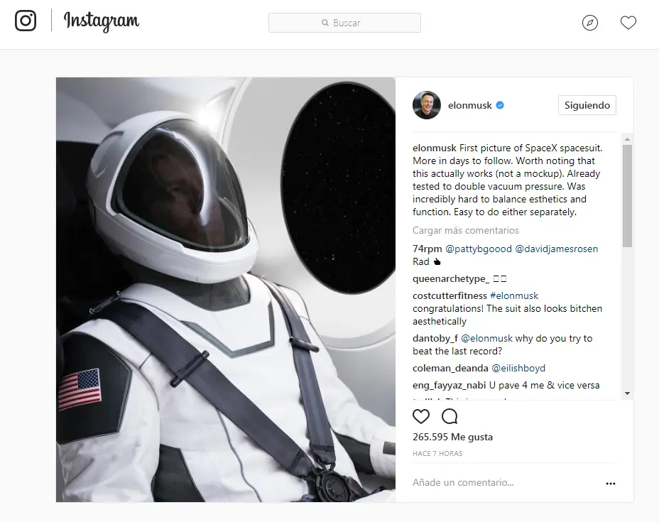 Elon Musk revela traje espacial