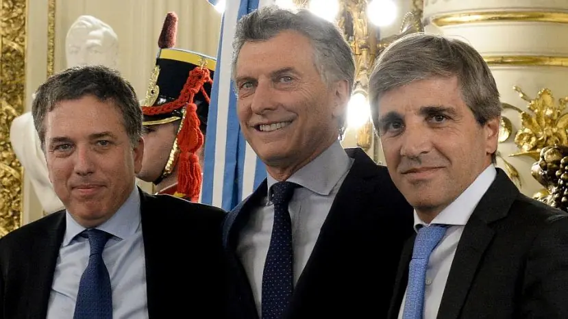 Macri ya endeudo al pais en cien mil millones de dólares