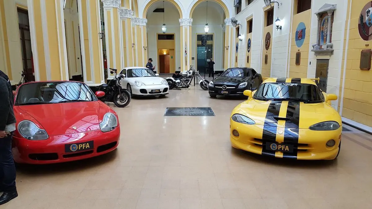 La Policía Federal secuestró un viper y otros 89 vehiculos