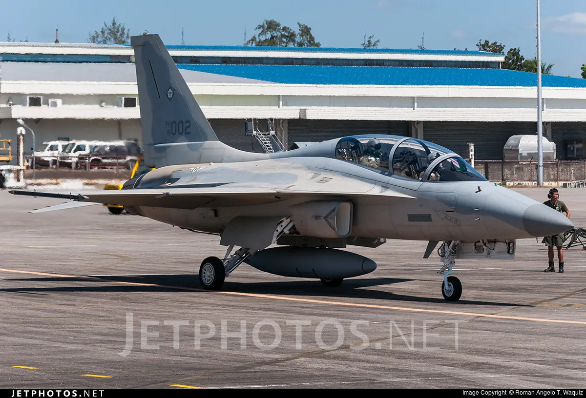 FA-50: 'Vuela como mariposa, pica como una avispa'