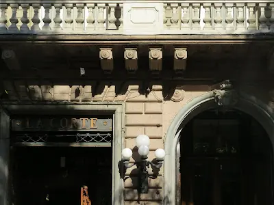 viajeros en contacto