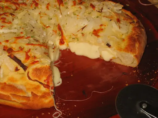 Fugazzeta rellena de jamón y queso...