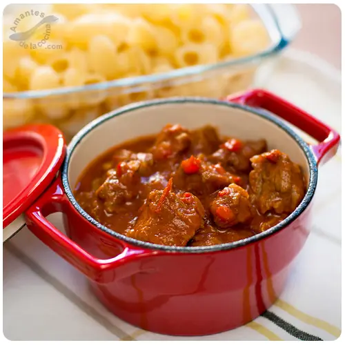 Gulash estilo húngaro