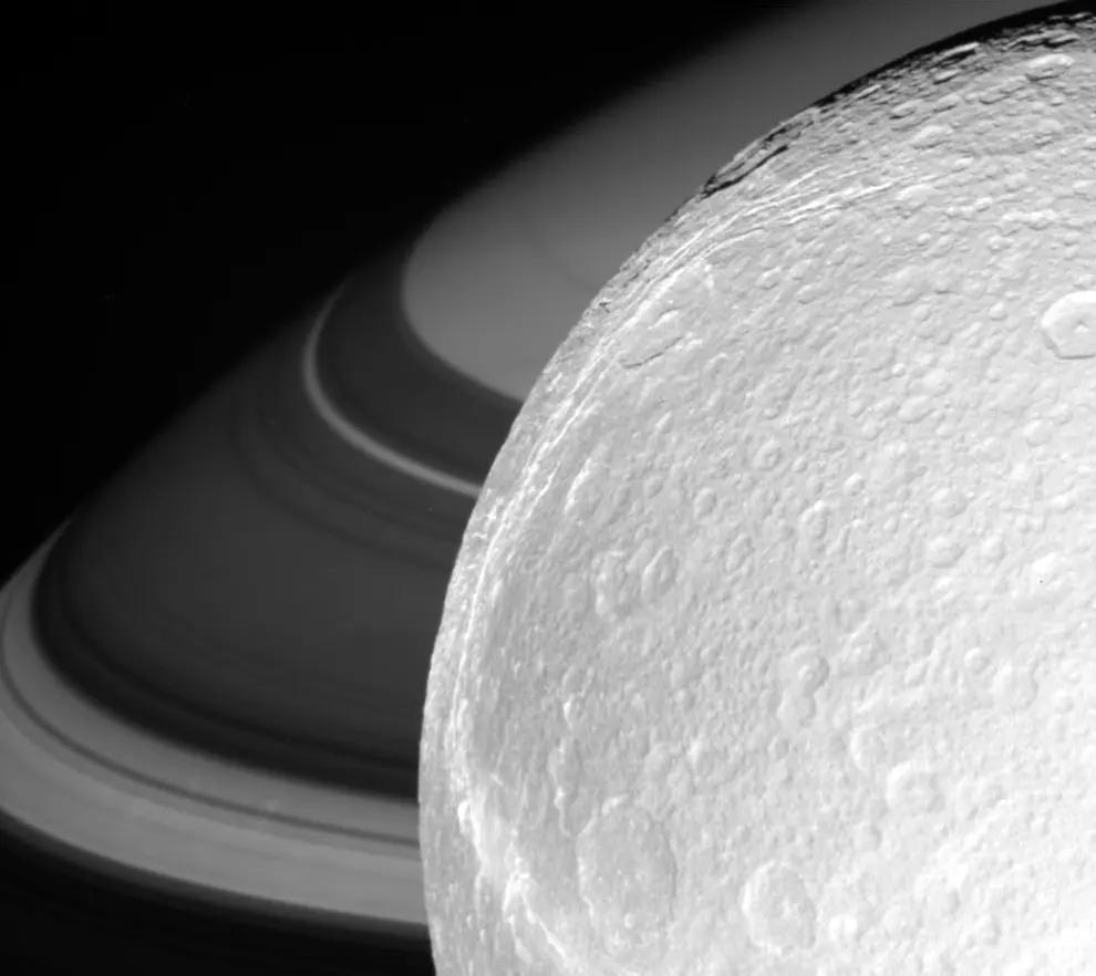 Saturno
