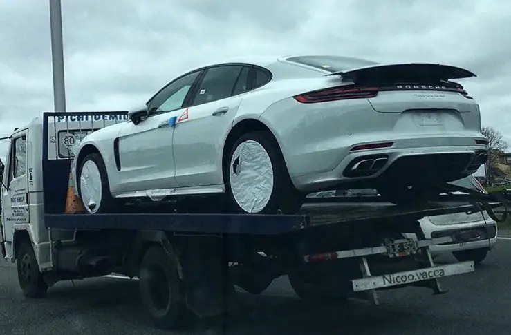 El nuevo Porsche Panamera ya se deja ver en la Argentina