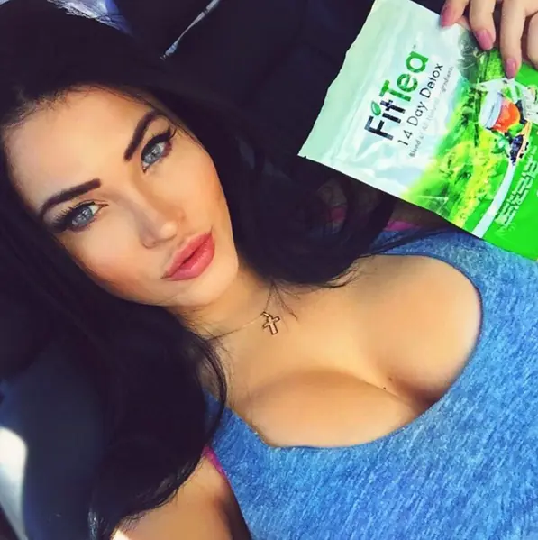 Doble de Megan Fox.OMG