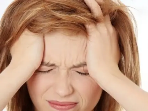 La migraña es dos veces más frecuente en las mujeres