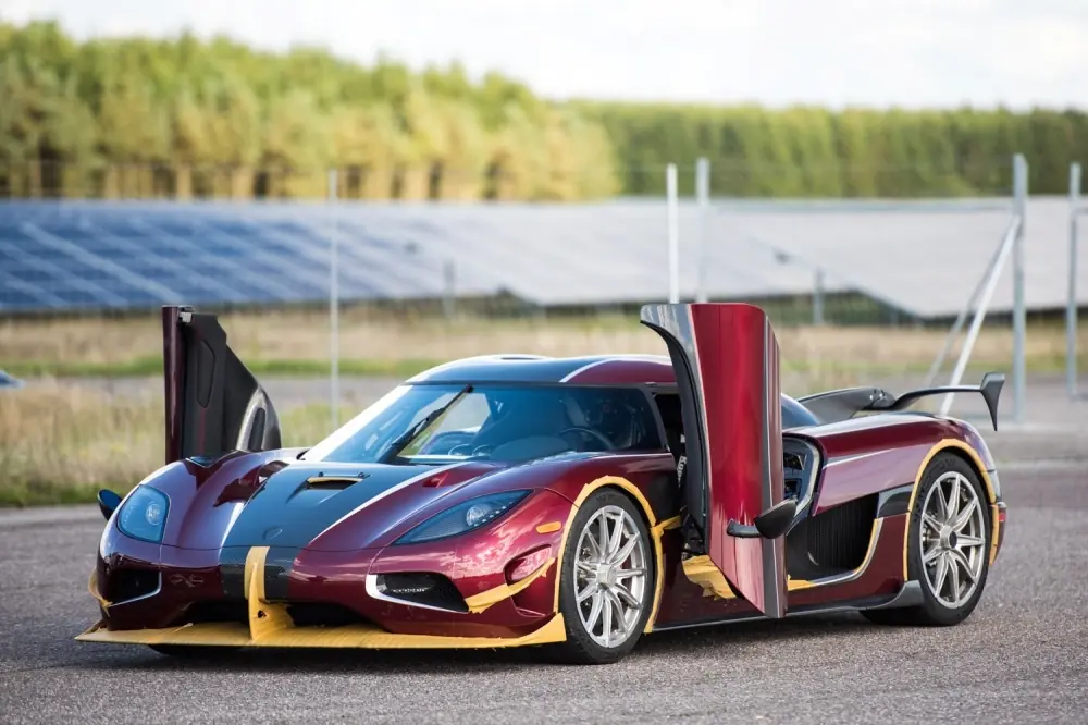 Video: el Koenisegg Agera RS rompe el record del Chiron