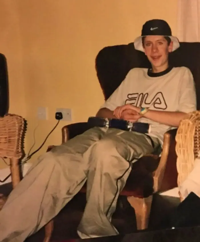 Compartieron fotos vergonzosas de la infancia de sus parejas