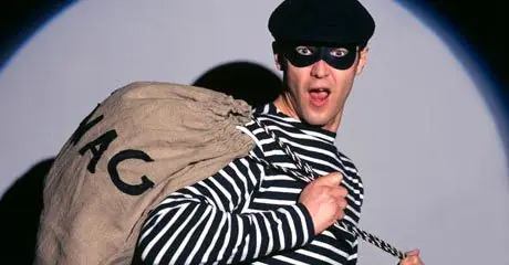 Buscó en Google cómo robar un banco y lo robó!