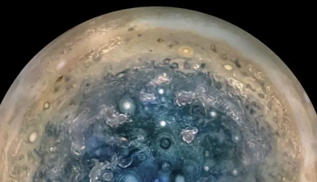 Júpiter tiene auroras boreales y australes, independientes