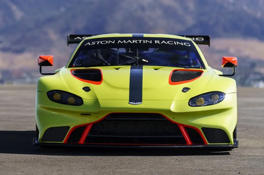 Aston Martin Vantage GTE 2018 la version d carreras