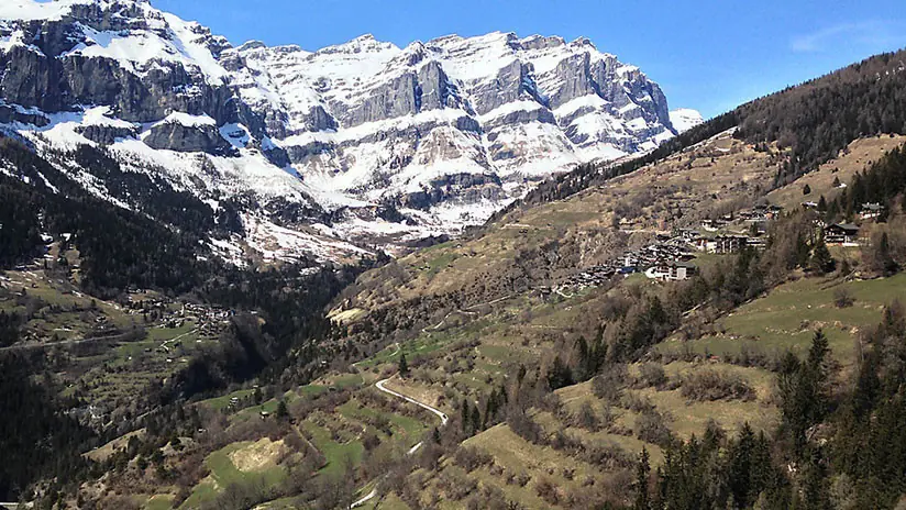 140,000 pagará esta idilica aldea