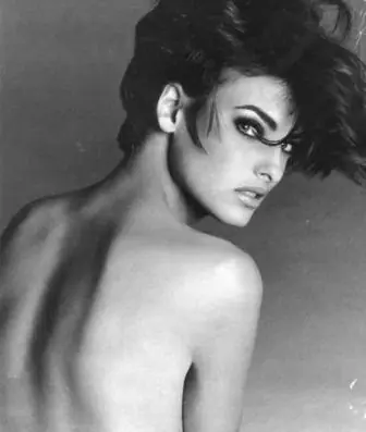 Linda: la supermodelo de los 90’ que impuso las curvas