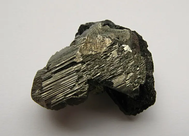 10 Bellos minerales que pueden ser mortales.