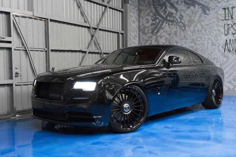 Rolls-Royce Wraith modificado por R1 Motorsport