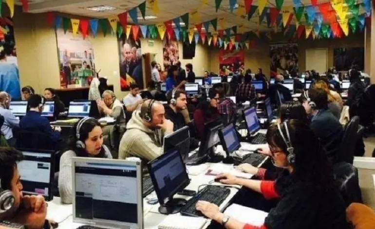 El Macri troll Center operando en vivo