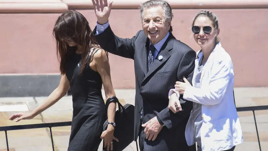 Con el robo de los K y los Macri, pagamos a los jubilados