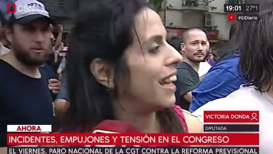 Urgente: Le tiraron los Galgos a Viki Donda