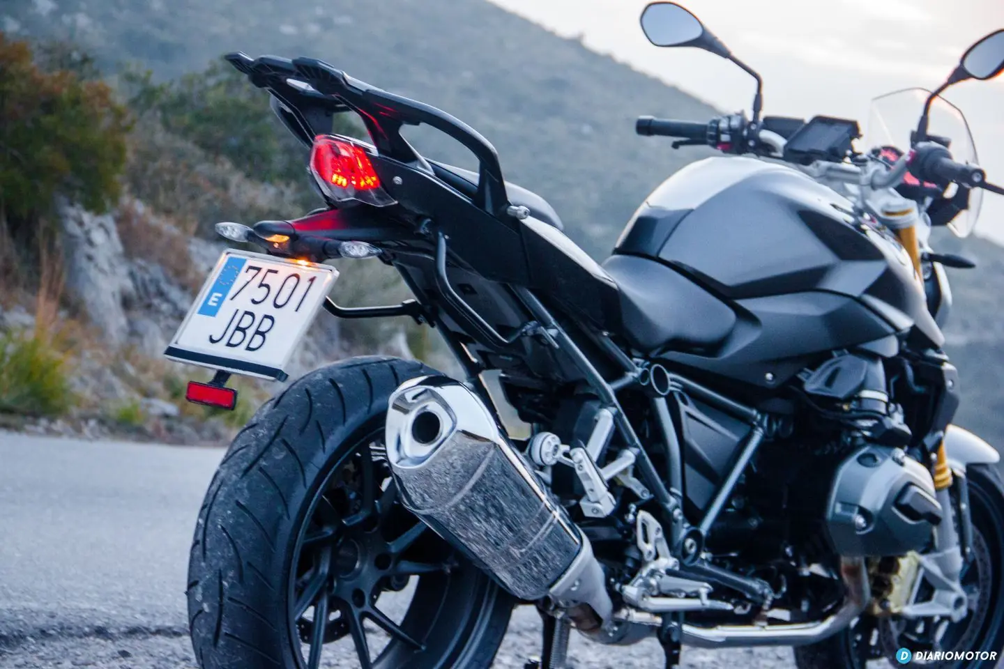 BMW R 1200 R BMW R 1200 R