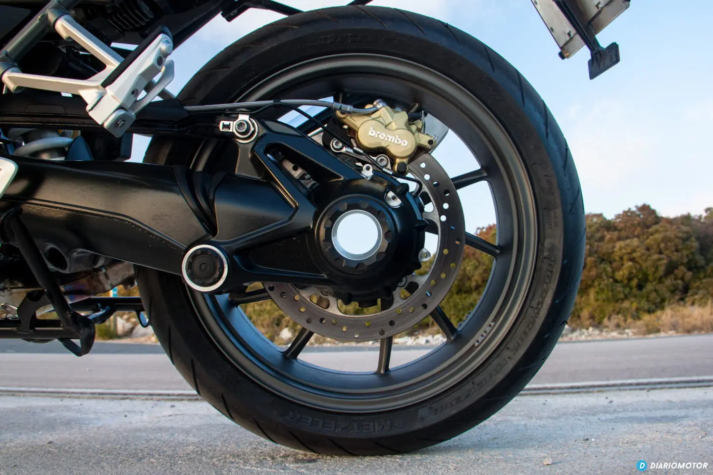 BMW R 1200 R, a prueba: una roadster mucho más deportiva