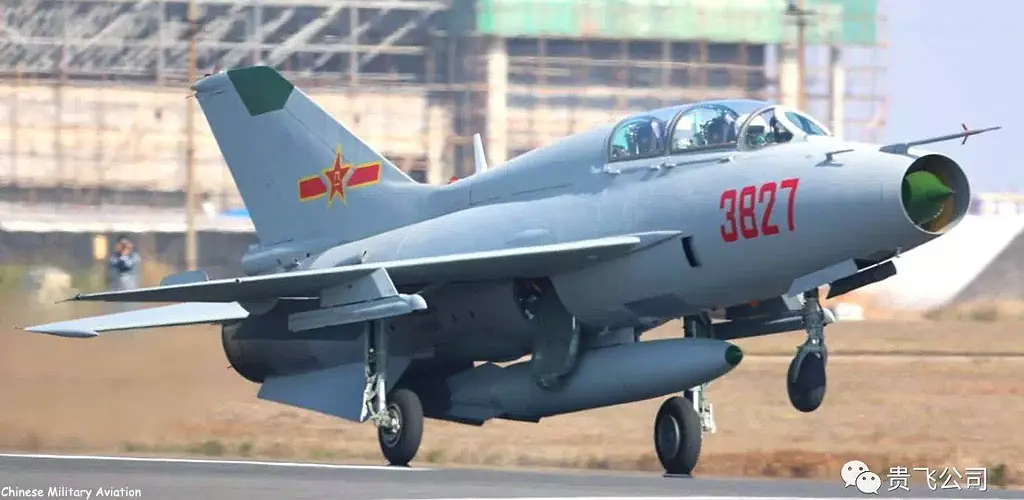 Aviación Militar China JJ-7A
