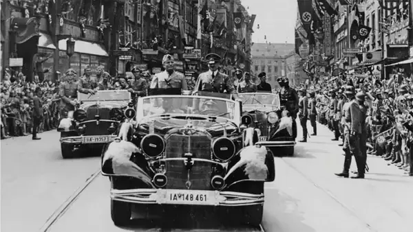 Hitler: Subastan un "Super Mercedes" de 1939 encargado