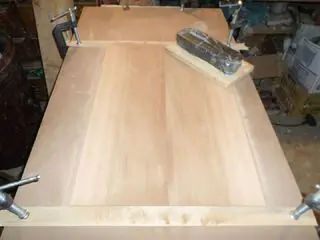 Construyendo una guitarra acústica