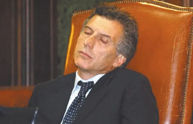 Macri no puede dormir #cacerolazo en Olivos