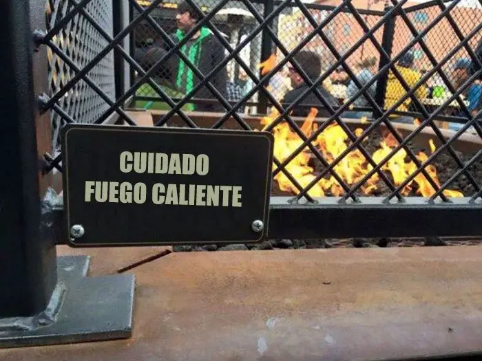 Carteles absurdos q sacarán el lado sarcástico que hay en ti