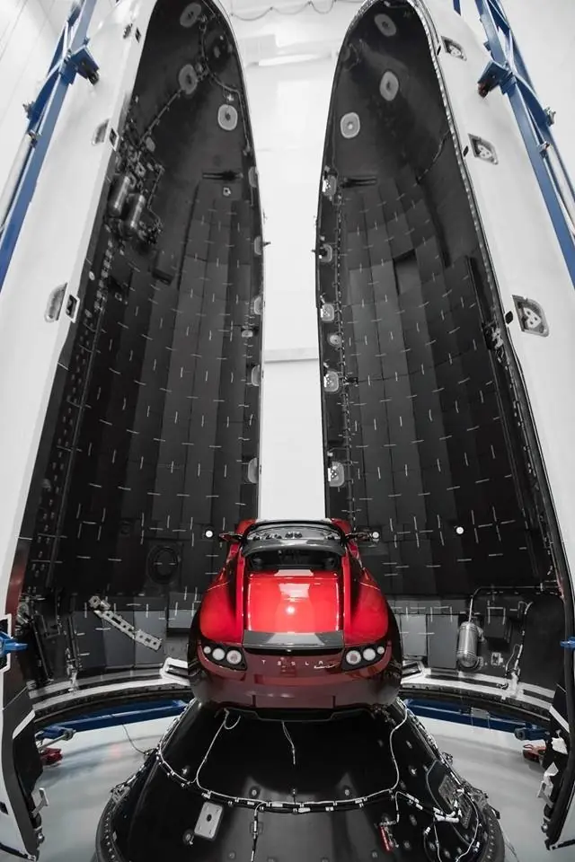 Otra vez Elon Musk, ahora enviará un Tesla Roadster a Marte