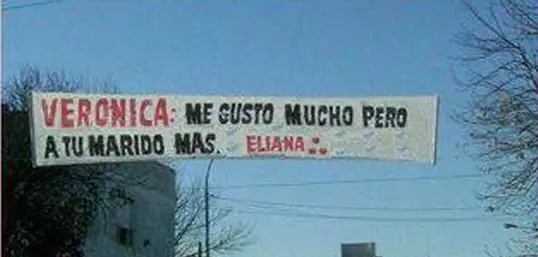 12 Personas que llevaron su declaración de amor a otro nivel