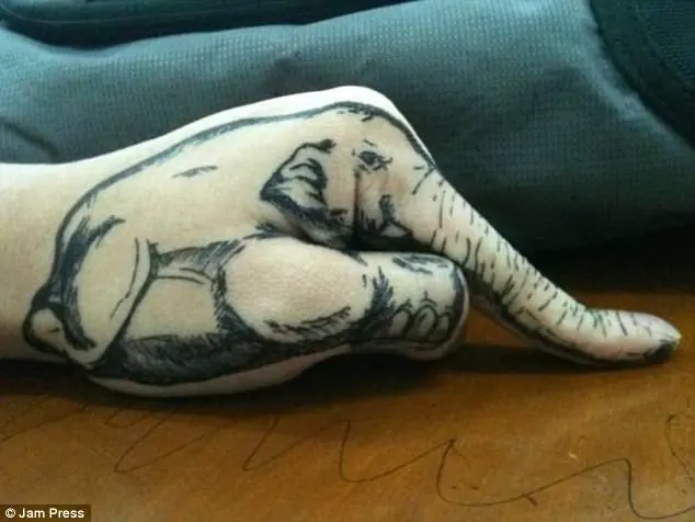 Personas que se tatuaron animales y luego se arrepintieron