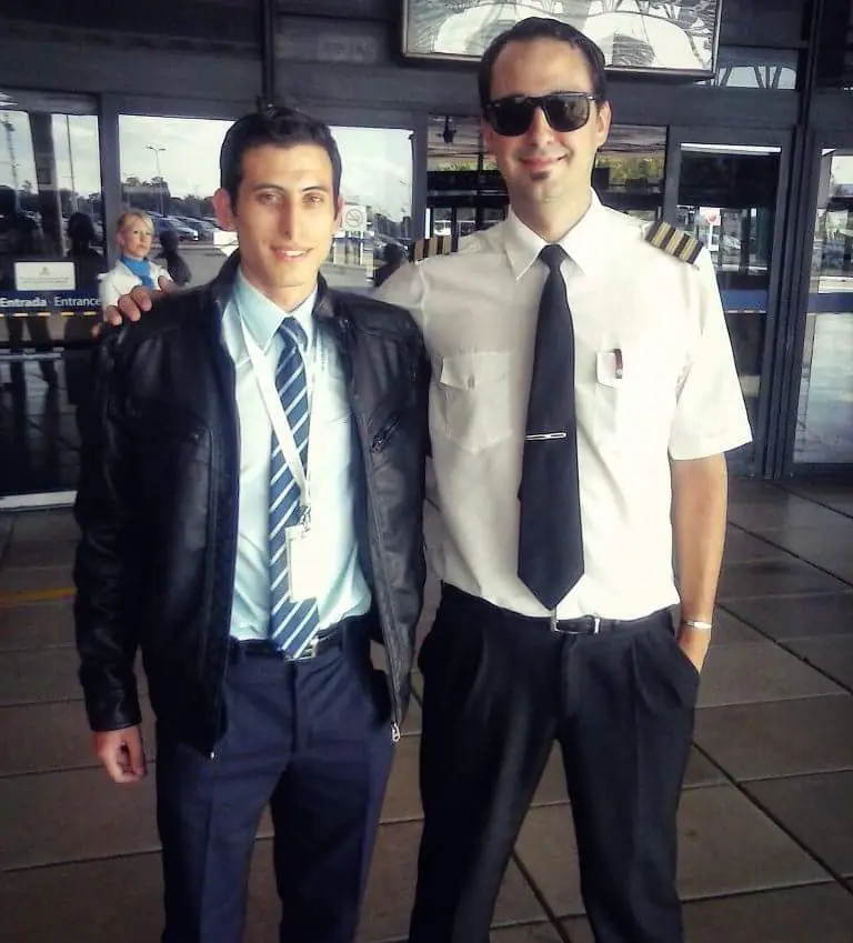 Volé en la cabina de un avión comercial y te lo muestro