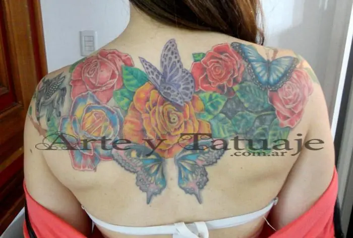 Tatuajes de flores en arte y tatuaje