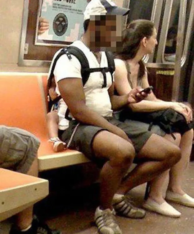 Personas peculiares fotografiados en transporte publico