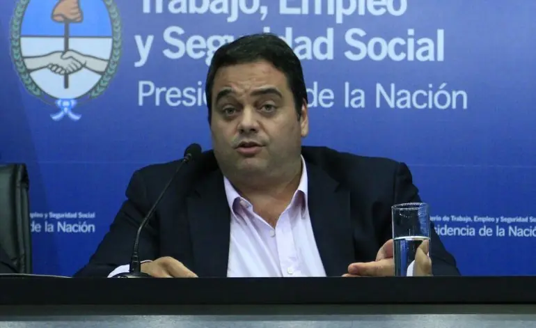 #ChauTriaca en las redes piden su renuncia