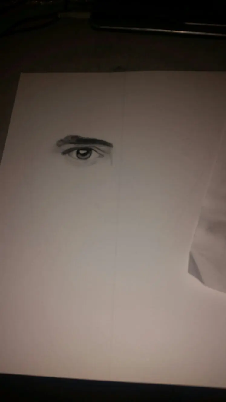 Dibujo a lapiz Solo Hobby 4 Ironman