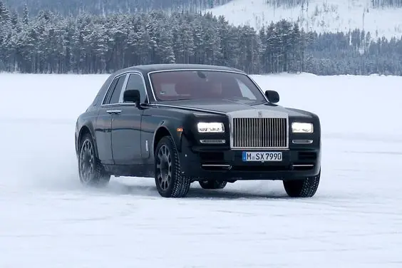Kortezh los nuevos vehiculos de Vladimir Putin