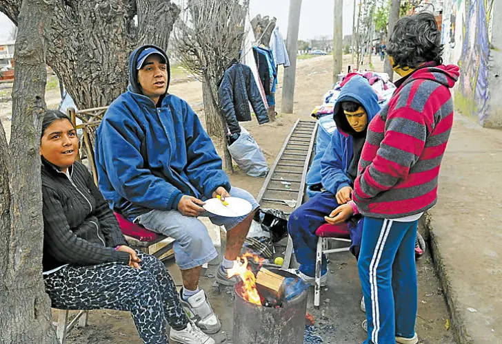 Cuánto necesita una familia para no ser pobre?