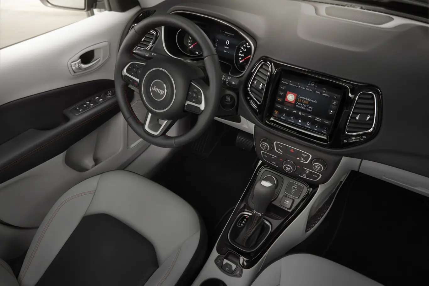 nuevo Jeep Compass (2017) se renueva el SUV compacto