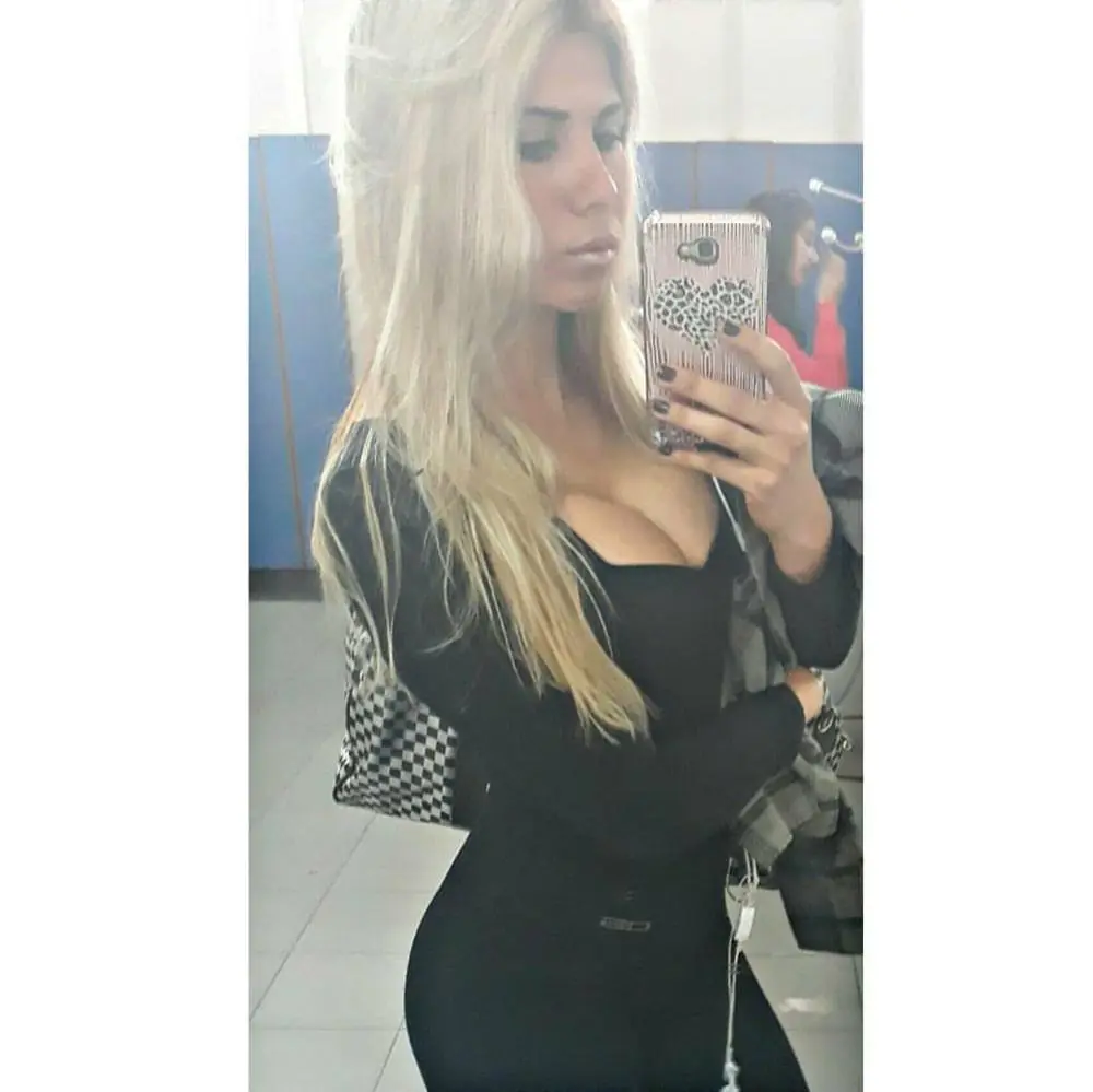 Rosarinas, milanesas, una cebra y Macaya gritando un gol